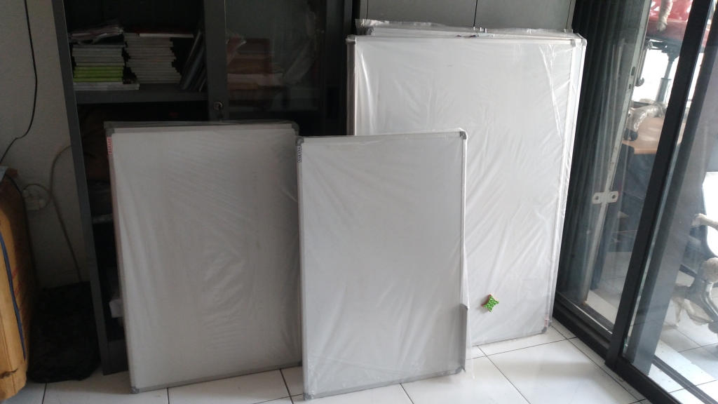 papan tulis whiteboard magnetik